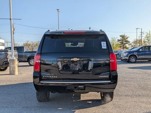 Used 2020 Chevrolet Suburban Premier image 6