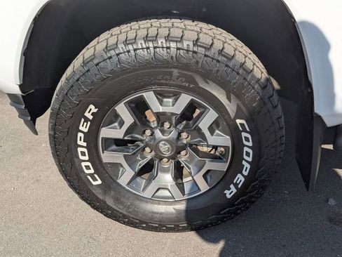 Used 2019 Toyota Tacoma SR5 image 25