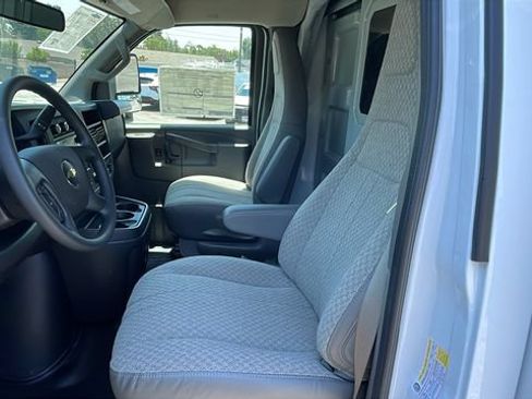 New 2026 Chevrolet Express 3500 w/ Power Convenience Package RWD image 20