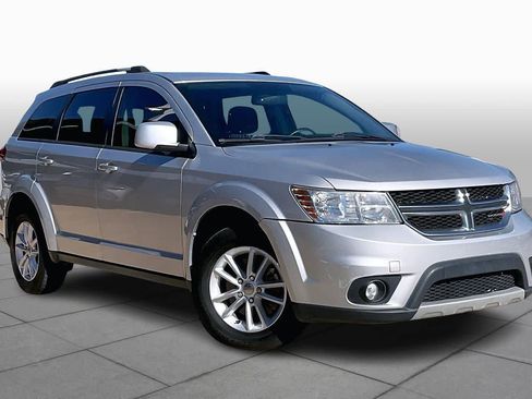 Used 2014 Dodge Journey SXT w/ Flexible Seating Group image 3