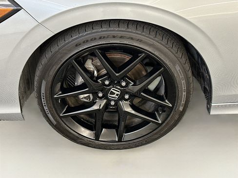 Used 2025 Honda Civic Sport image 34