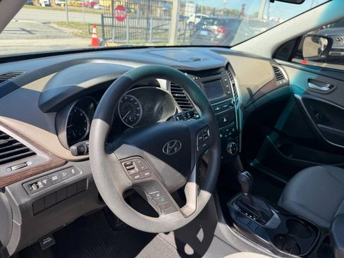 Used 2018 Hyundai Santa Fe Sport image 10