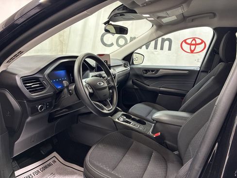 Used 2025 Ford Escape Active AWD/4WD image 22