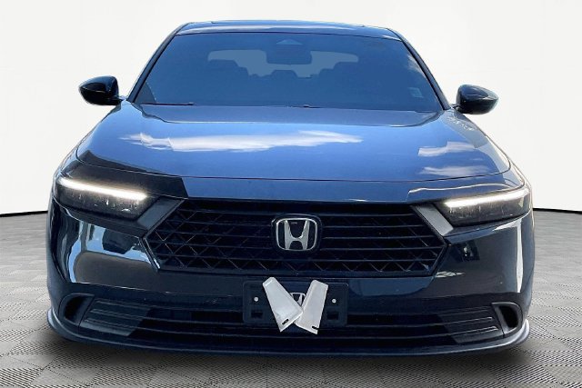 Used 2025 Honda Accord Sport image 2