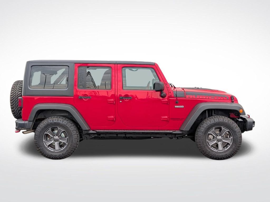 Used 2017 Jeep Wrangler Unlimited Rubicon AWD/4WD image 2