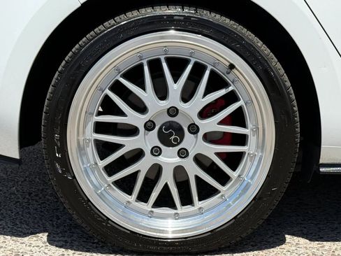 Used 2016 Volkswagen GTI SE w/ Lighting Package (SEL) image 26