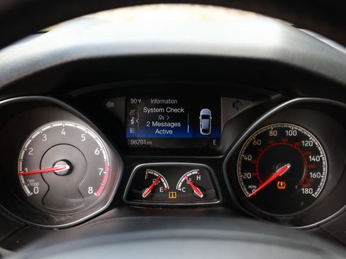 Used 2017 Ford Focus ST image 35