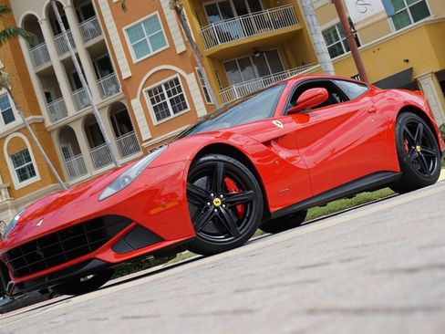 Used 2016 Ferrari F12 Berlinetta image 65