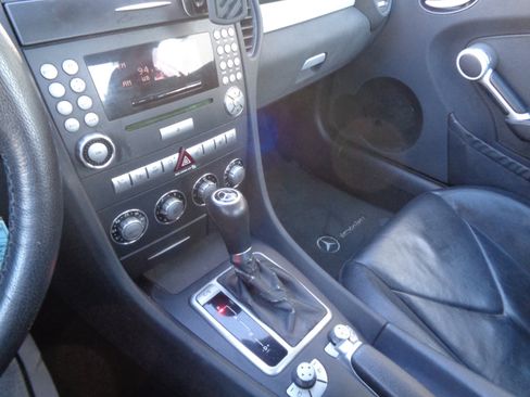 Used 2006 Mercedes-Benz SLK 350 image 8