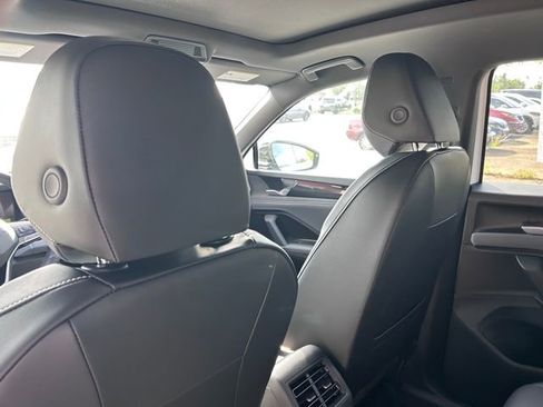 New 2026 Volkswagen Tiguan SE R-Line FWD image 20