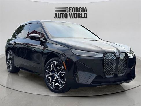 Used 2024 BMW iX xDrive50 w/ Premium Package AWD/4WD image 11