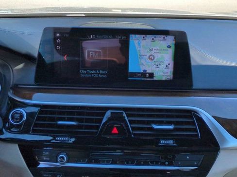 Used 2018 BMW 540i xDrive w/ Premium Package image 16