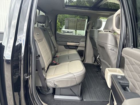 Used 2026 Ford F450 Platinum w/ Platinum Plus Package AWD/4WD image 28