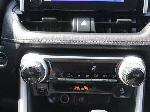 Certified 2023 Toyota RAV4 XLE FWD image 36