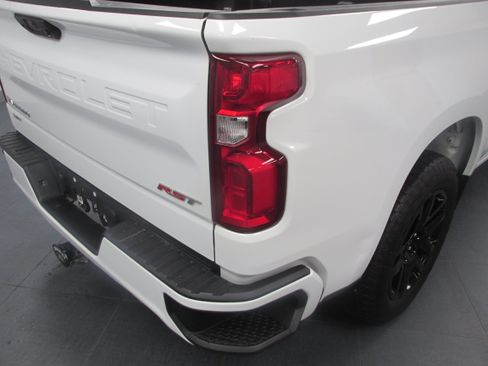 Used 2023 Chevrolet Silverado 1500 RST w/ Z71 Off-Road Package AWD/4WD image 11