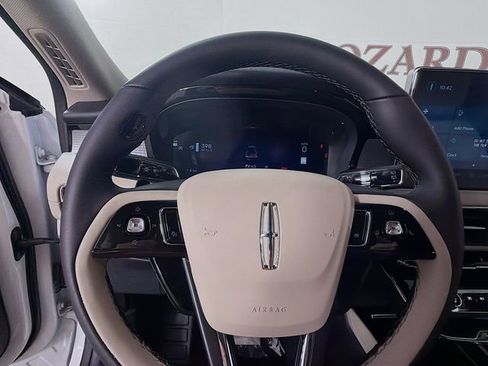 New 2026 Lincoln Corsair Premiere FWD image 12
