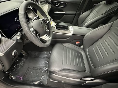 New 2026 Mercedes-Benz GLC 300 image 9