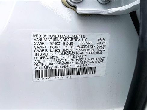 Used 2024 Acura MDX SH-AWD w/ Technology Package image 37