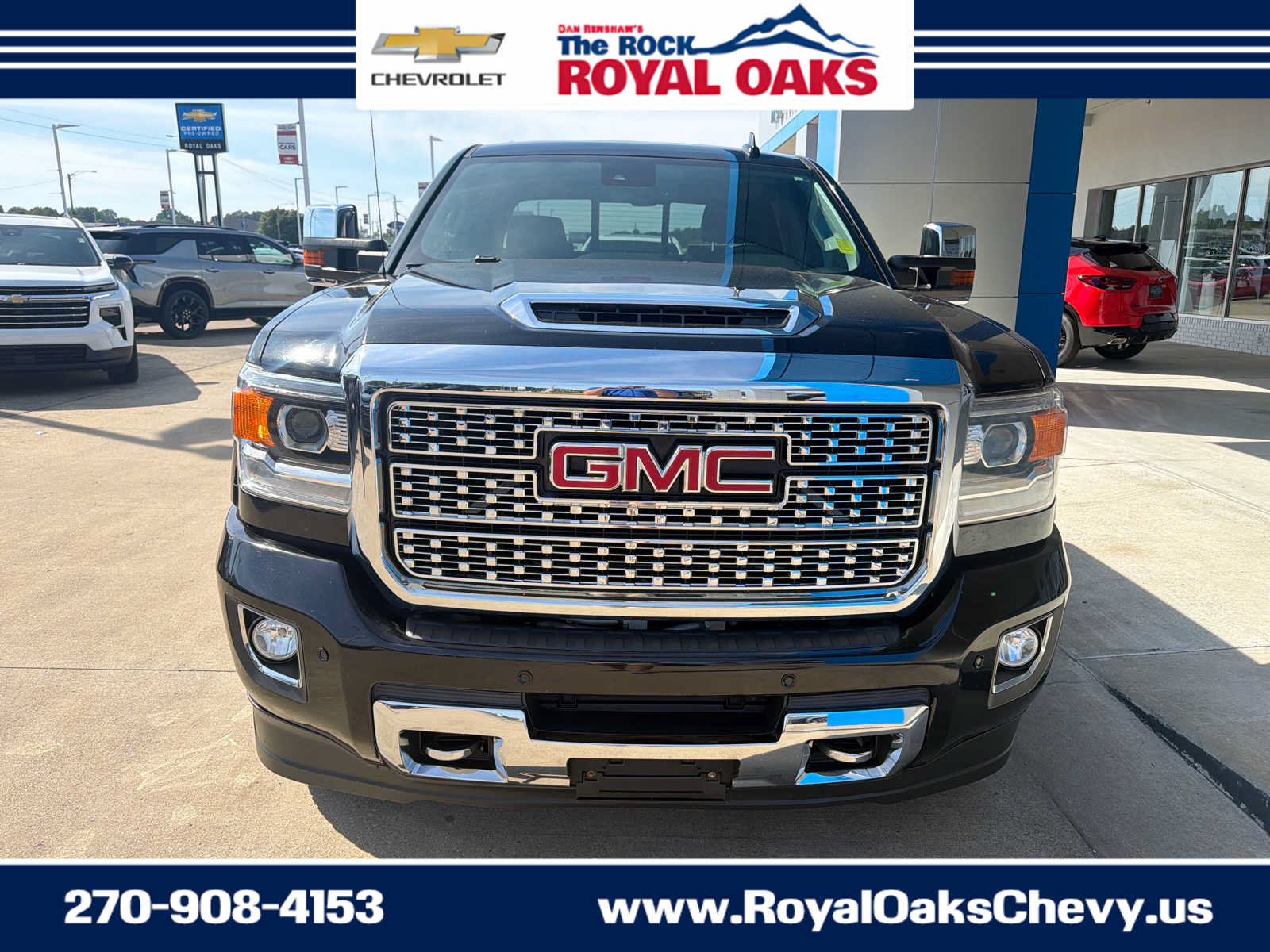 Used 2018 GMC Sierra 2500 Denali w/ Duramax Plus Package AWD/4WD image 9