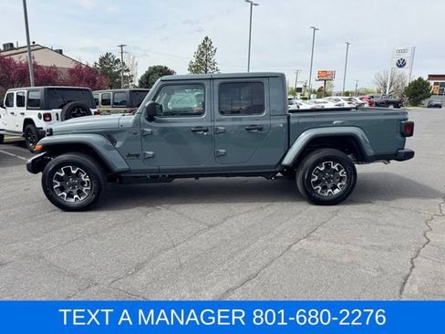 New 2026 Jeep Gladiator Sport AWD/4WD image 10
