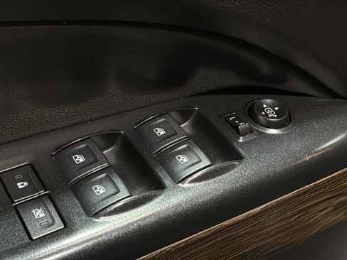 Used 2018 GMC Canyon Denali AWD/4WD image 19