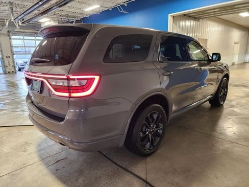Used 2022 Dodge Durango SXT w/ Blacktop Package image 4