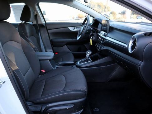 Used 2024 Kia Forte LXS image 16