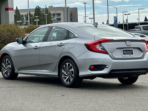Used 2017 Honda Civic EX image 7