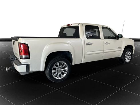 Used 2011 GMC Sierra 1500 Denali image 5