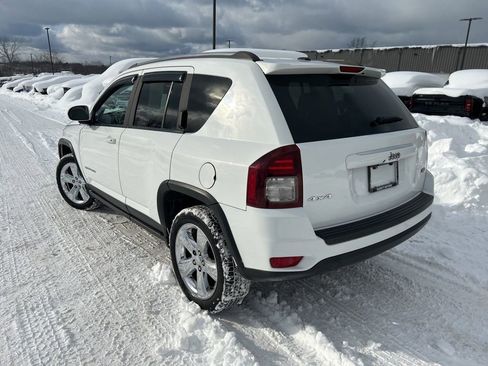 Used 2014 Jeep Compass Latitude image 5