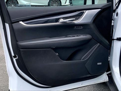 Used 2022 Cadillac XT5 Premium Luxury AWD/4WD image 22