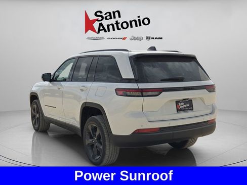 New 2025 Jeep Grand Cherokee Altitude RWD image 6