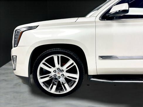 Used 2015 Cadillac Escalade Premium AWD/4WD image 34
