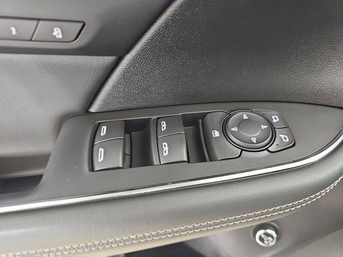 Certified 2023 Buick Envision Essence w/ Technology Package I AWD/4WD image 33