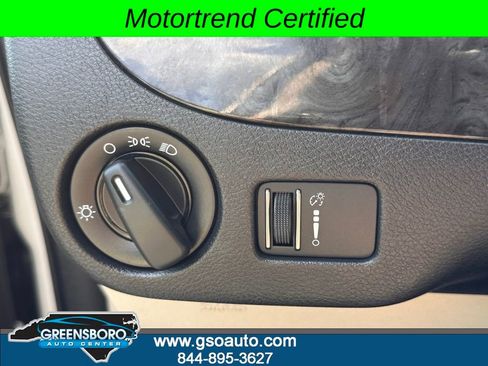 Used 2017 Dodge Grand Caravan SE FWD image 31