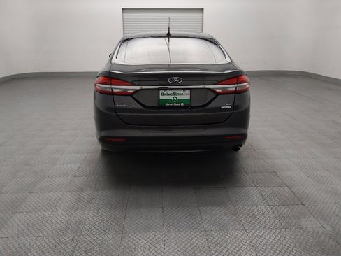 Used 2018 Ford Fusion SE FWD image 6
