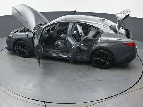 Used 2026 Toyota Camry SE AWD/4WD image 47