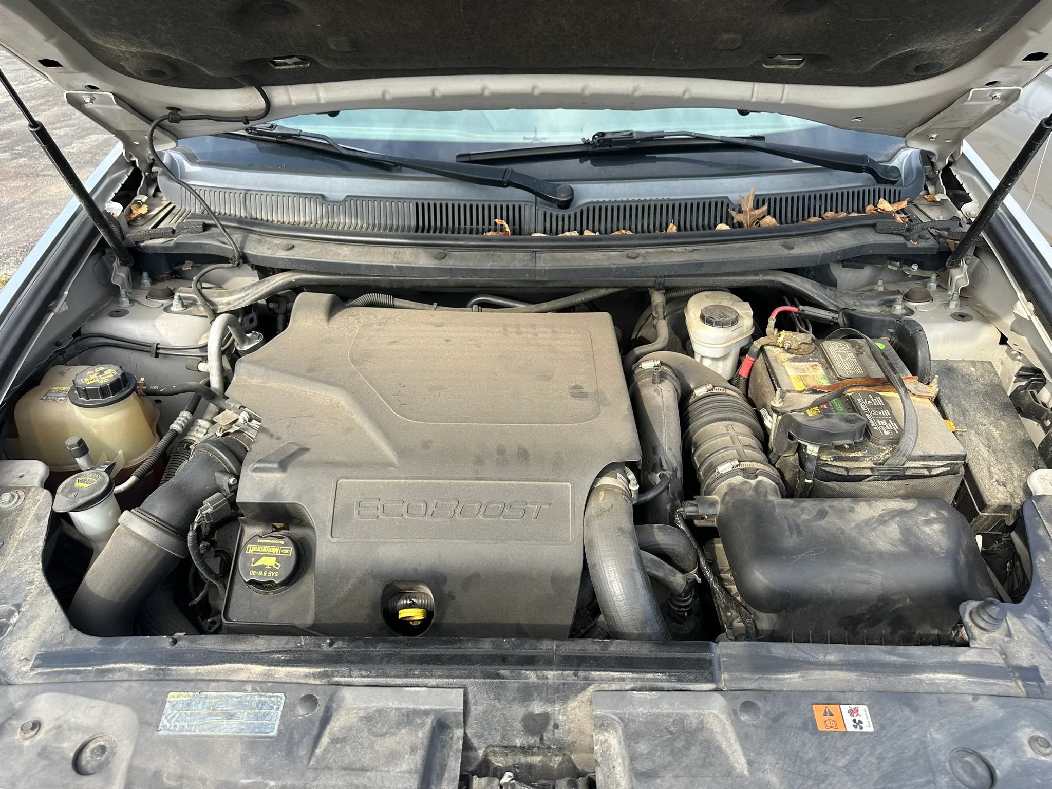 Used 2012 Lincoln MKT AWD image 20