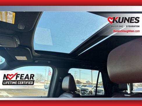 Used 2024 Ford Expedition Limited image 25