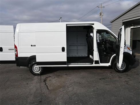 New 2026 RAM ProMaster 2500 w/ Premium Convenience Group image 31