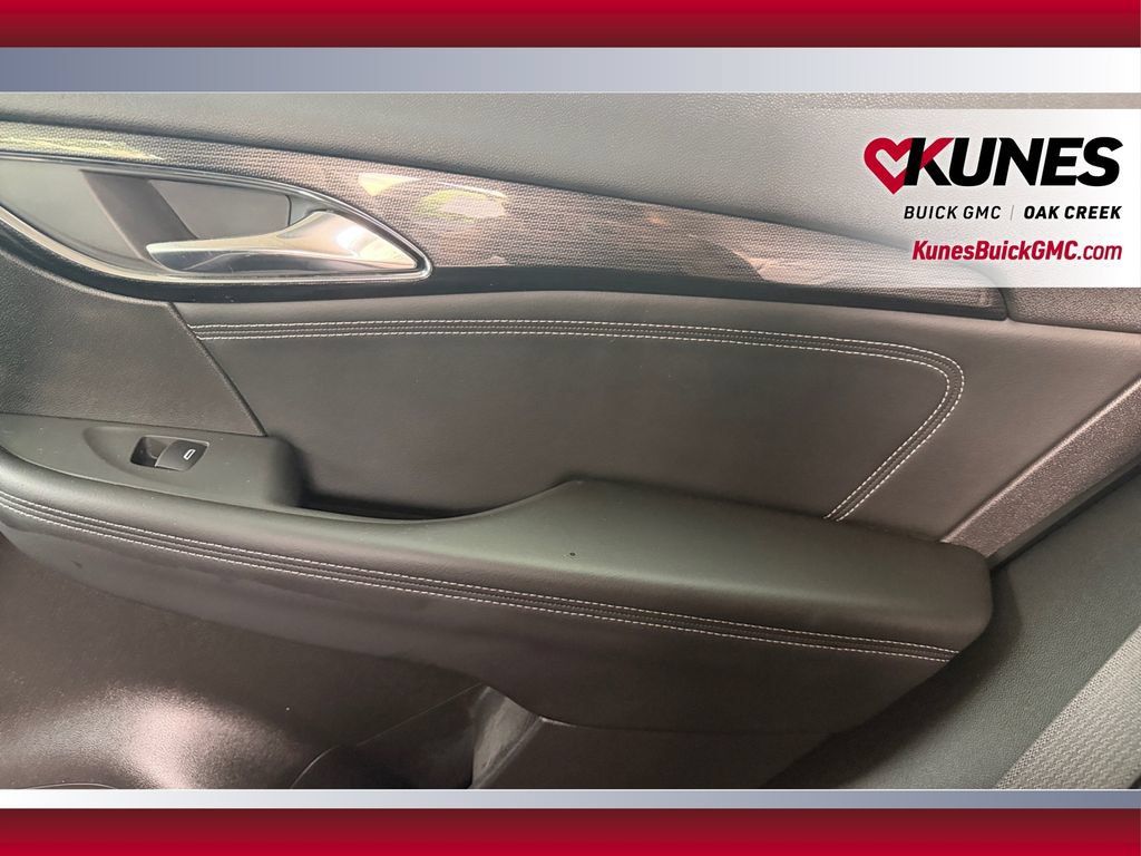 Used 2023 Buick Envision Essence w/ Sport Touring Package AWD/4WD image 34