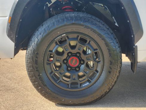 Used 2022 Toyota Tundra TRD Pro AWD/4WD image 14
