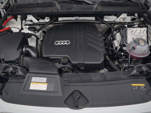 Used 2023 Audi Q5 2.0T Premium w/ Convenience Package image 13