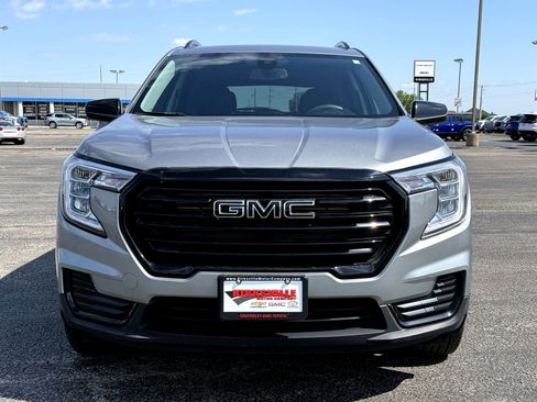 Used 2023 GMC Terrain SLE w/ Driver Convenience Package AWD/4WD image 8