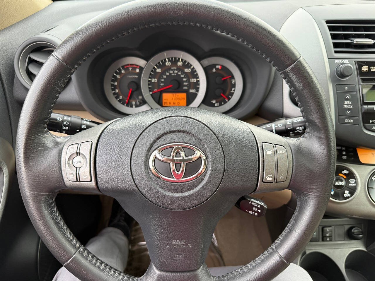Used 2011 Toyota RAV4 Limited w/ Limited Extra Value Pkg AWD/4WD image 90