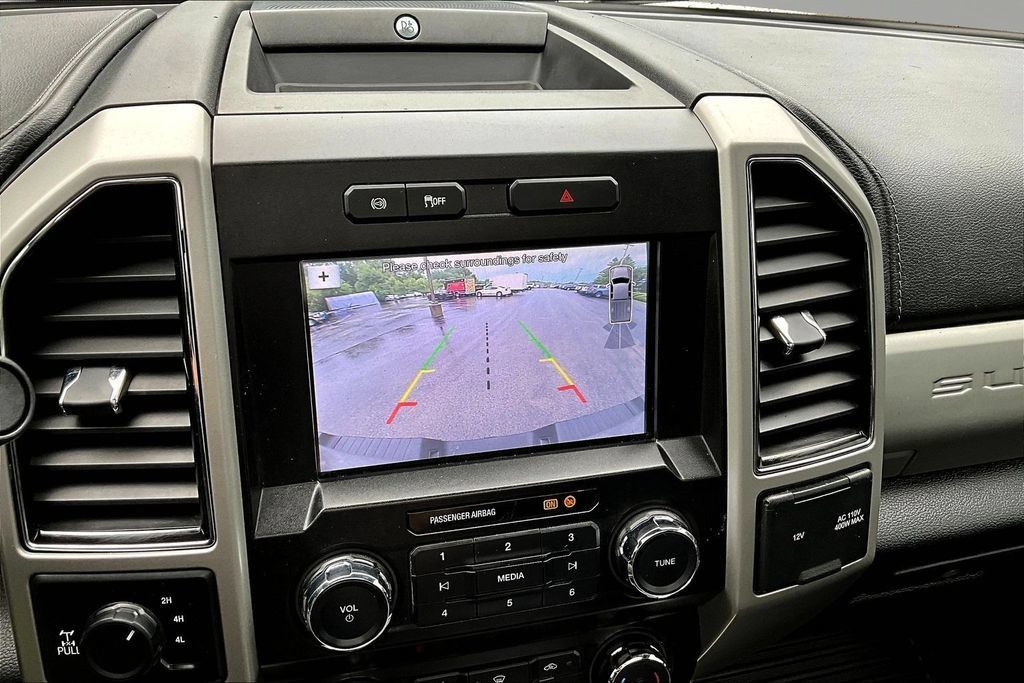 Certified 2019 Ford F250 Lariat w/ Lariat Value Package AWD/4WD image 19