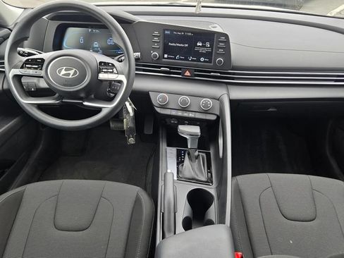 Used 2026 Hyundai Elantra SE w/ Cargo Package FWD image 13