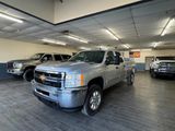 Used 2014 Chevrolet Silverado 3500 LT image 2