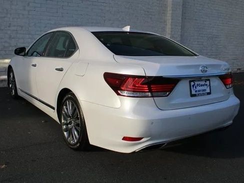 Used 2016 Lexus LS 460 AWD image 12