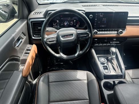 Used 2024 GMC Canyon AT4 w/ AT4 Premium Package AWD/4WD image 12